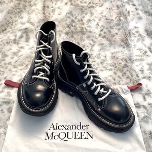ALEXANDER MCQEEN Tread Leather Lace-Up Boots NWOT